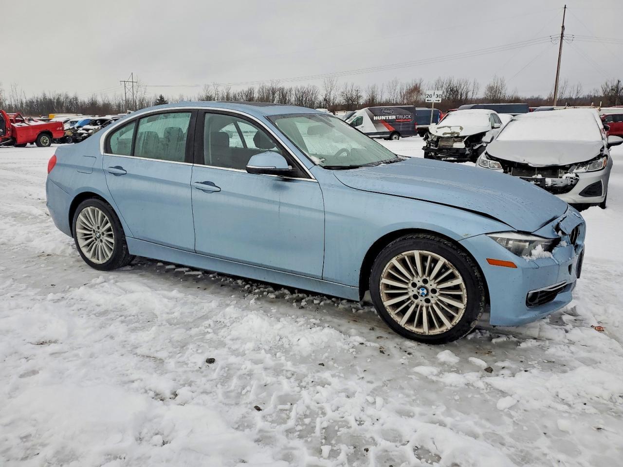 2013 BMW 328 Xi - Image 4