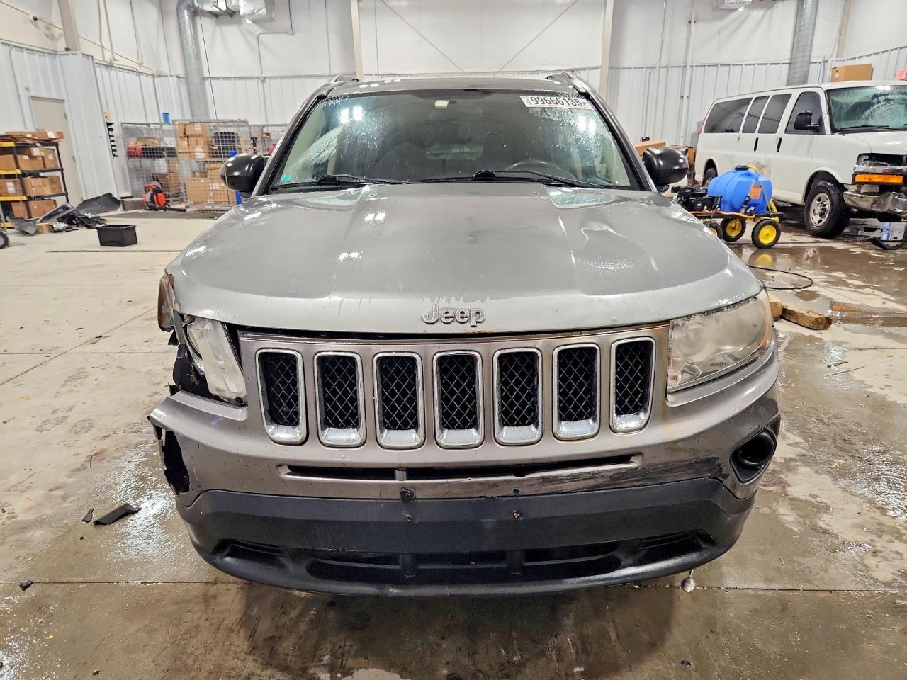 2011 Jeep Compass - Image 5
