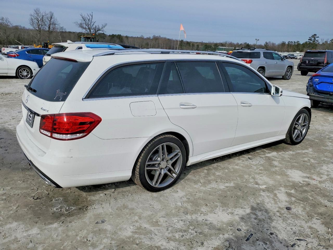2014 Mercedes-Benz E 350 4Matic Wagon - Фото 3