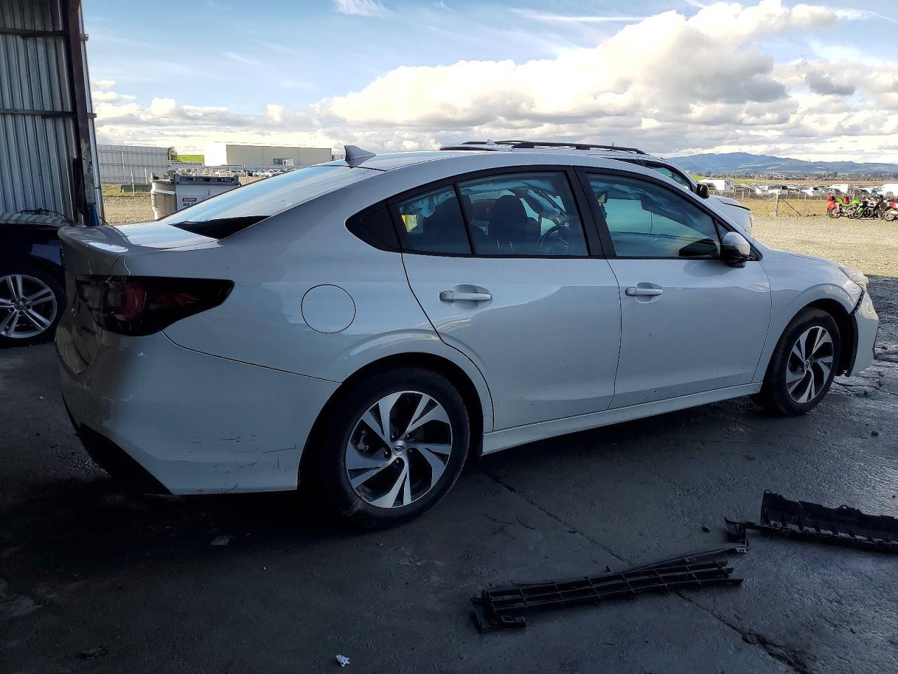 2025 Subaru Legacy Premium - Фото 3