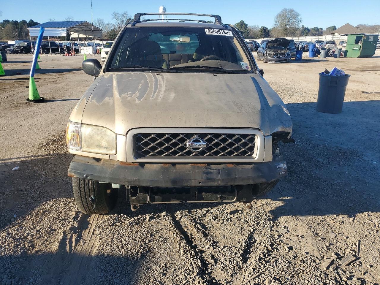 2001 Nissan Pathfinder Le - Image 5