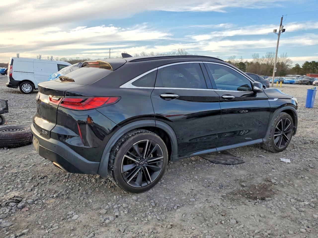2023 Infiniti Qx55 Essential - Image 3