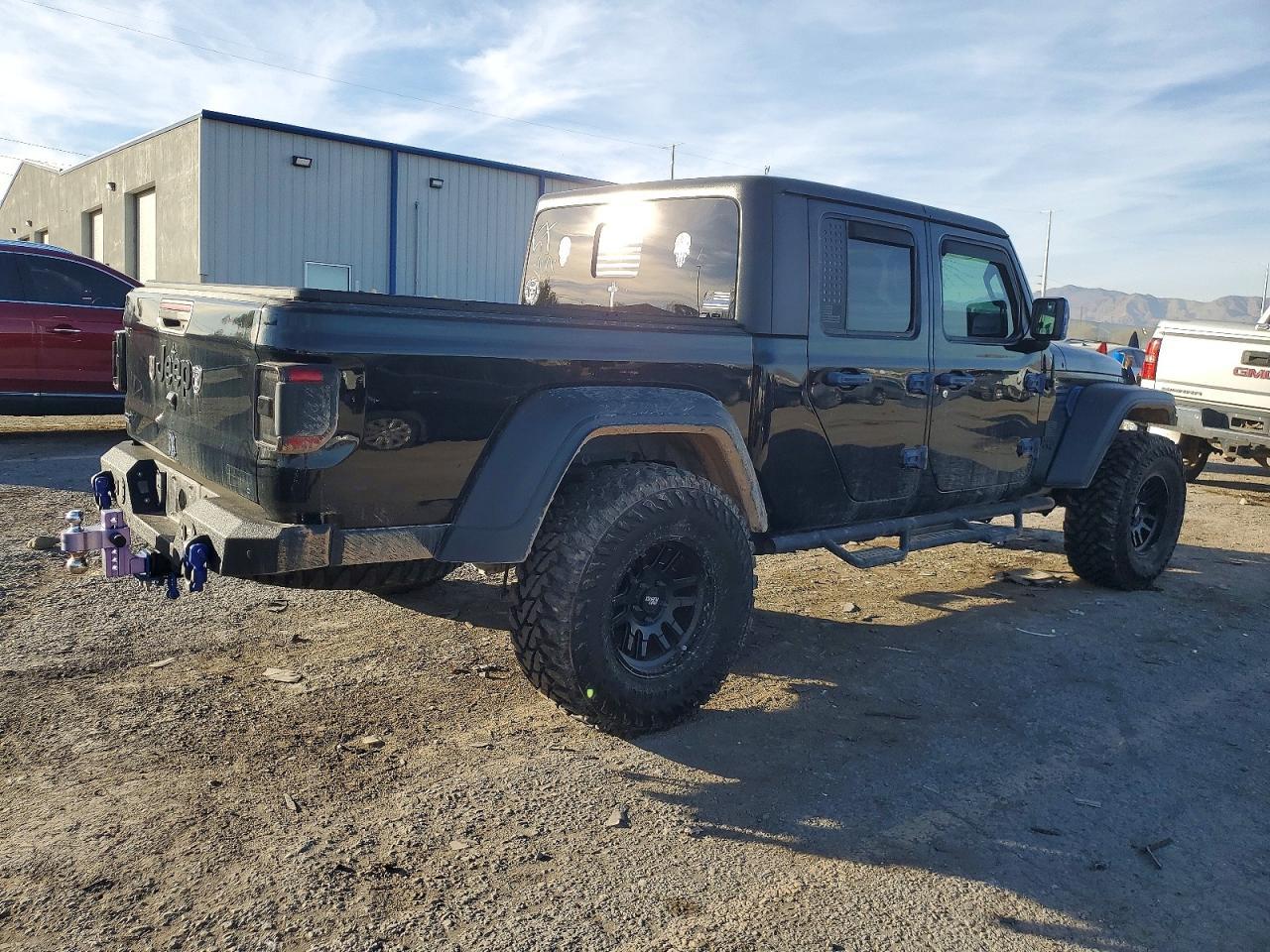 2020 Jeep Gladiator Sport - Image 3