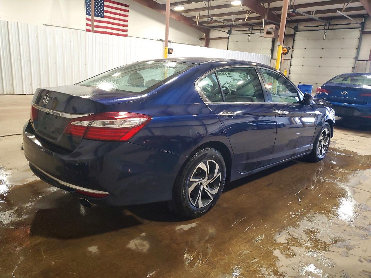 2017 Honda Accord - Фото 3