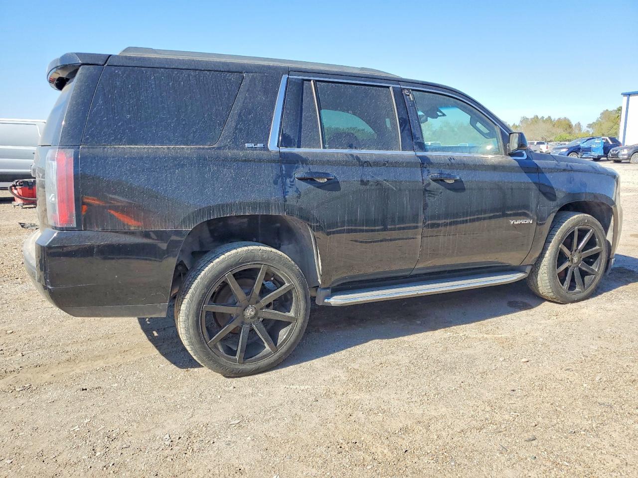 2018 GMC Yukon Sle - Фото 3