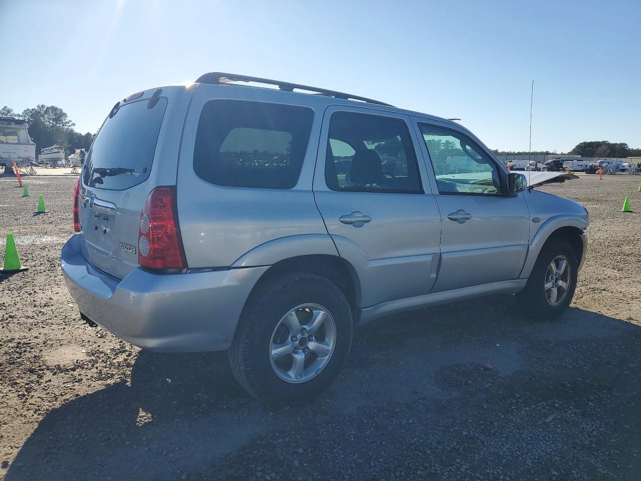 2005 Mazda Tribute S - Фото 3