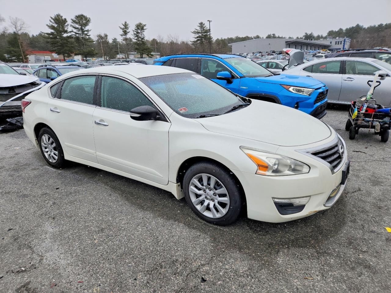 2015 Nissan Altima 2.5 S - Image 4