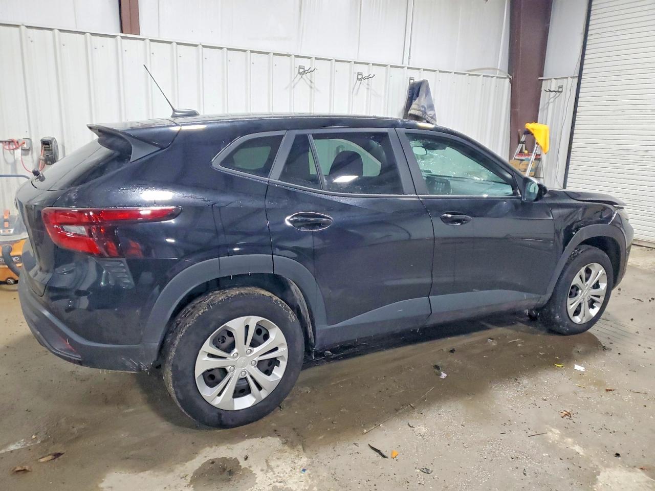2024 Chevrolet Trax Ls - Image 3