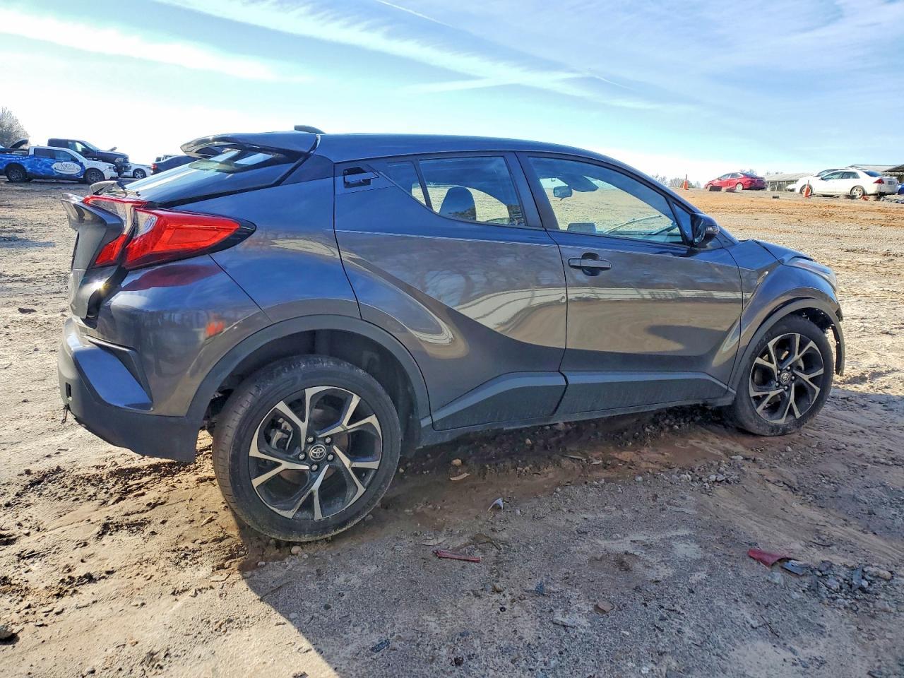 2021 Toyota C-Hr Xle - Фото 3