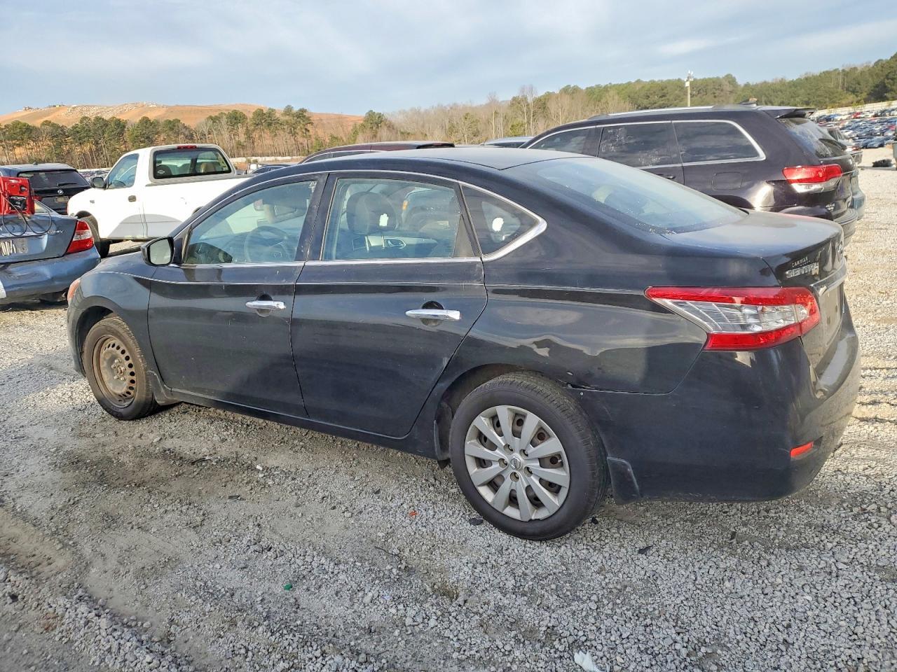 2014 Nissan Sentra S - Фото 2