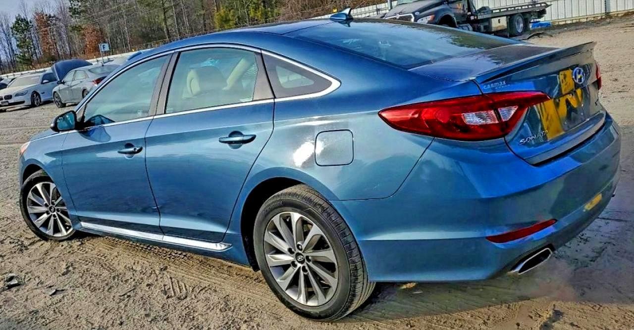 2015 Hyundai Sonata Sport - Image 2