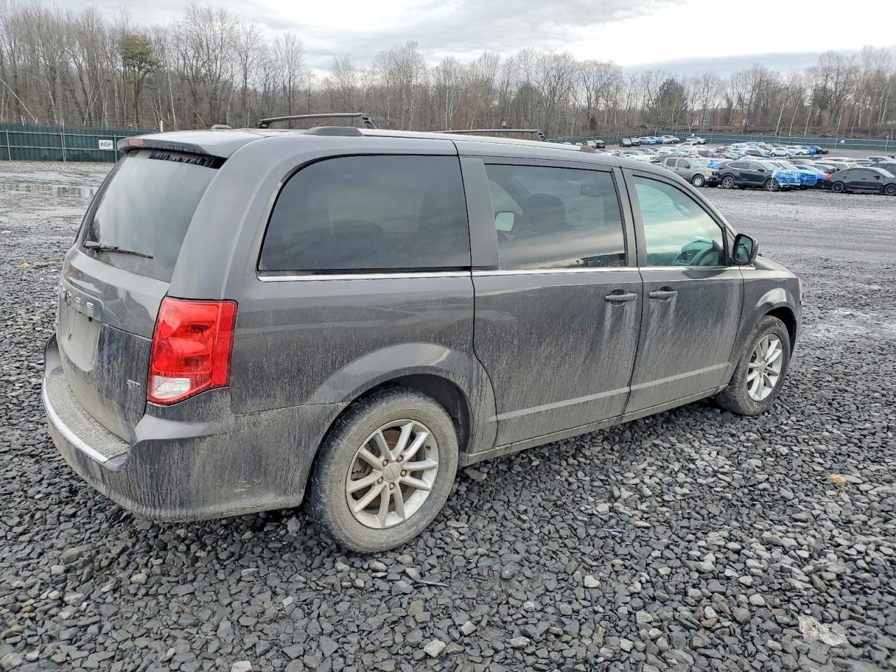 2020 Dodge Grand Caravan Sxt - Image 3