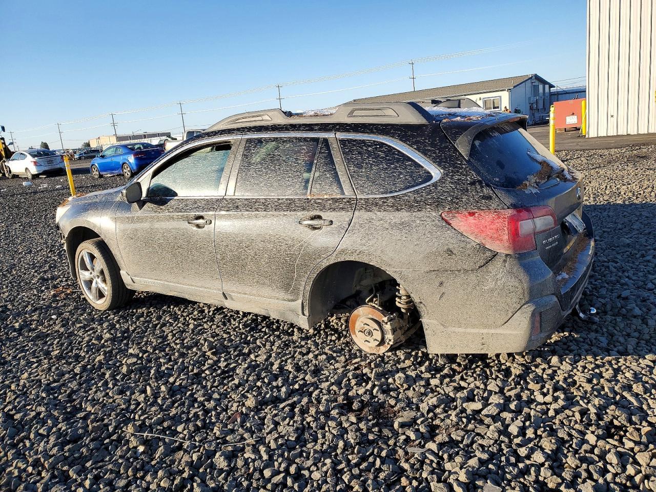 2018 Subaru Outback 2.5I Premium - Фото 2