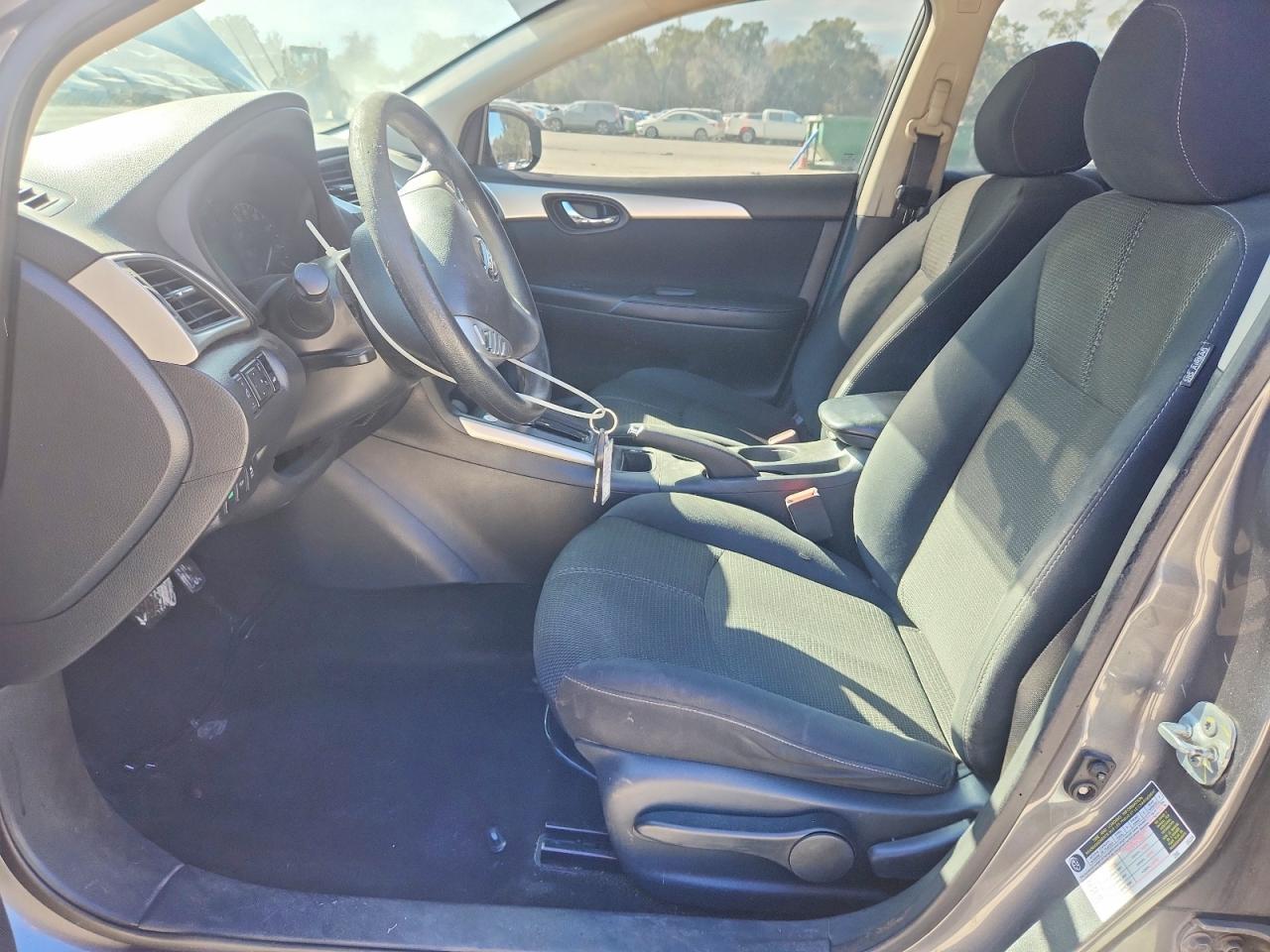 2016 Nissan Sentra S - Фото 7