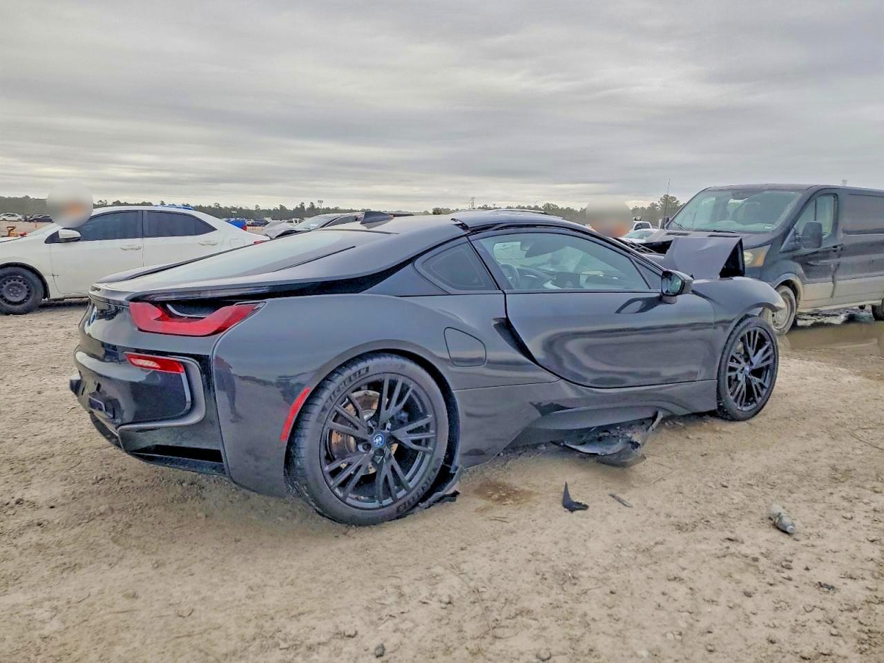 2015 BMW I8 - Фото 3