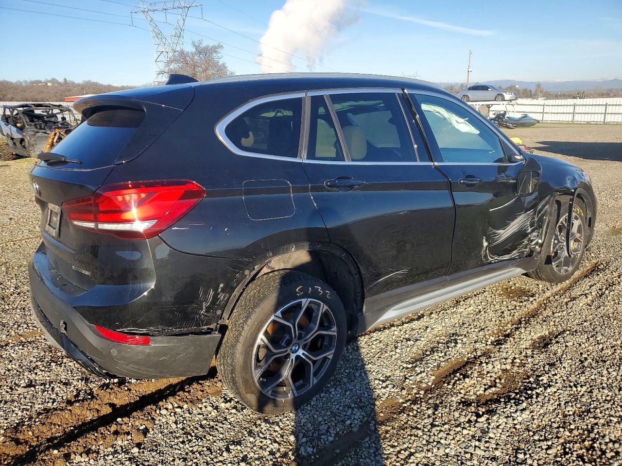 2021 BMW X1 xDrive28I - Фото 3