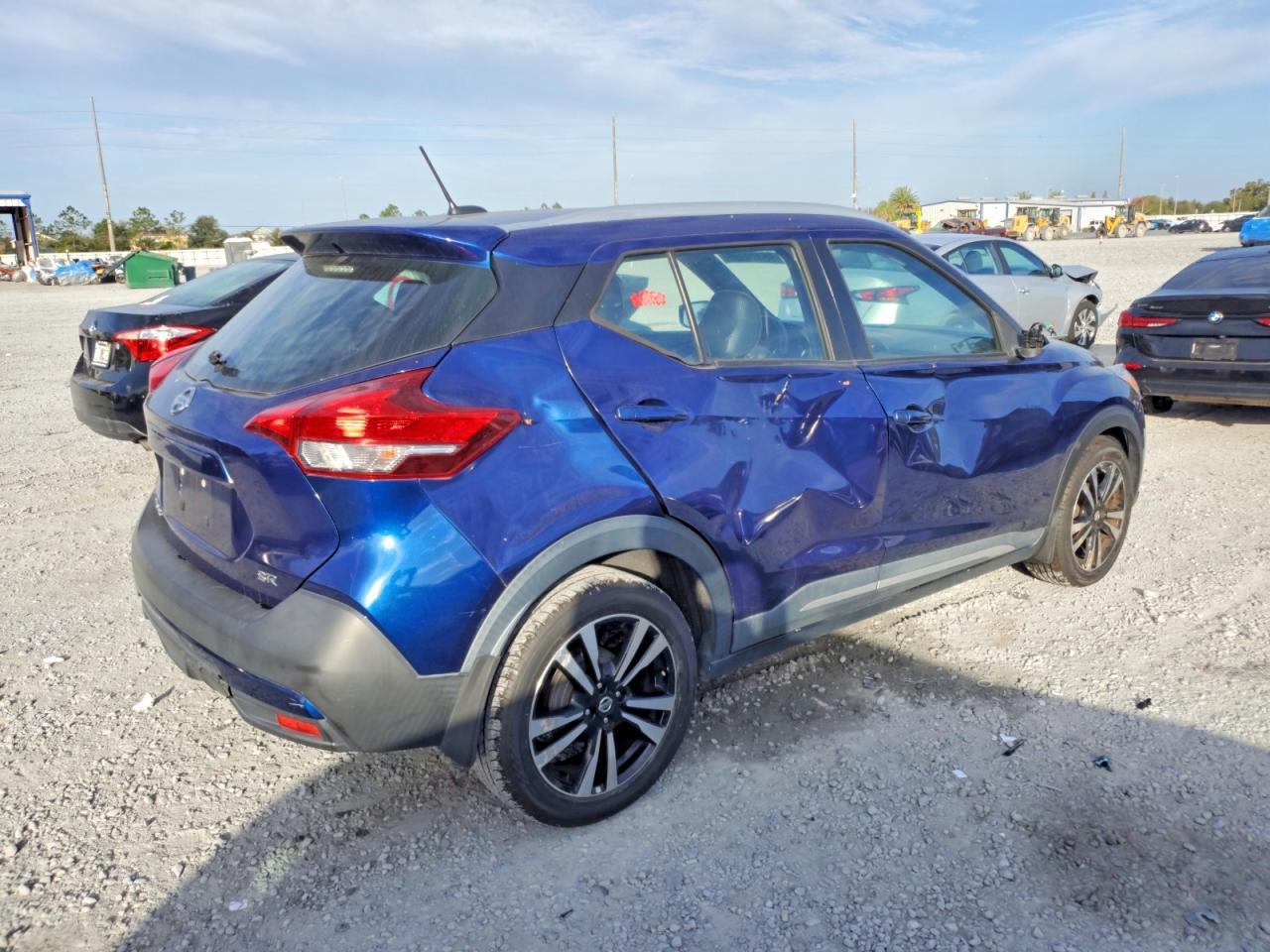 2019 Nissan Kicks Sr - Фото 3