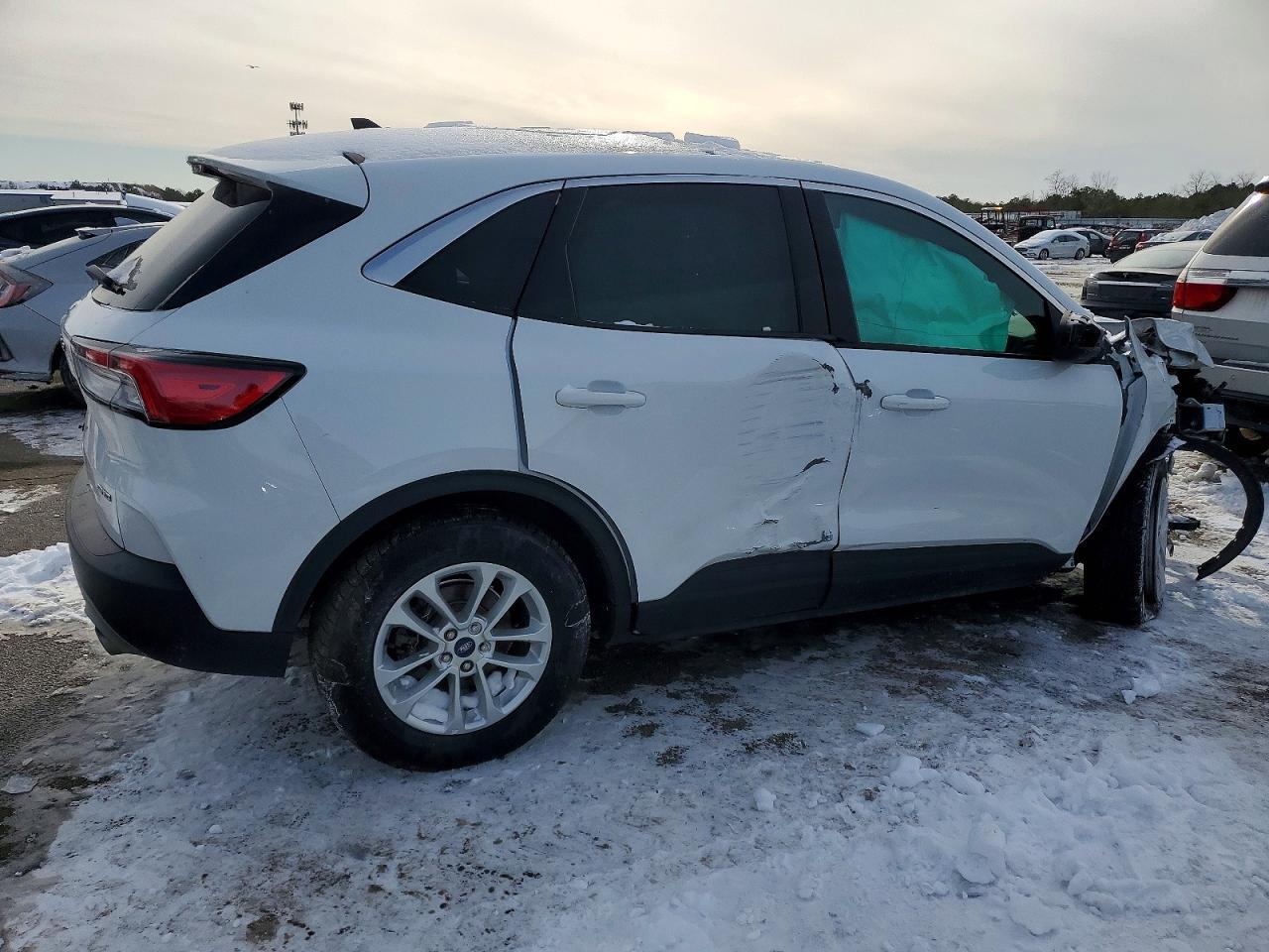 2022 Ford Escape Se - Фото 3