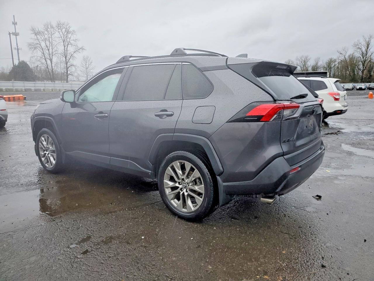 2019 Toyota Rav4 Xle Premium - Фото 2