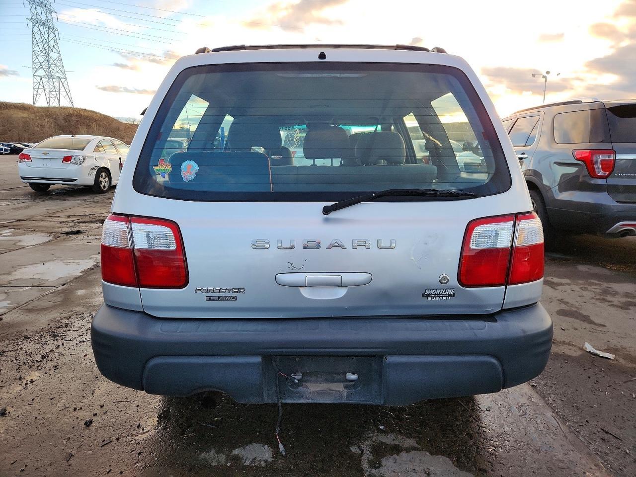 2002 Subaru Forester L - Image 6