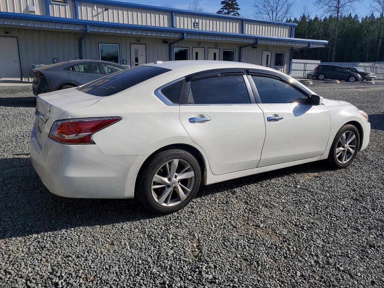 2015 Nissan Altima 2.5 - Image 3