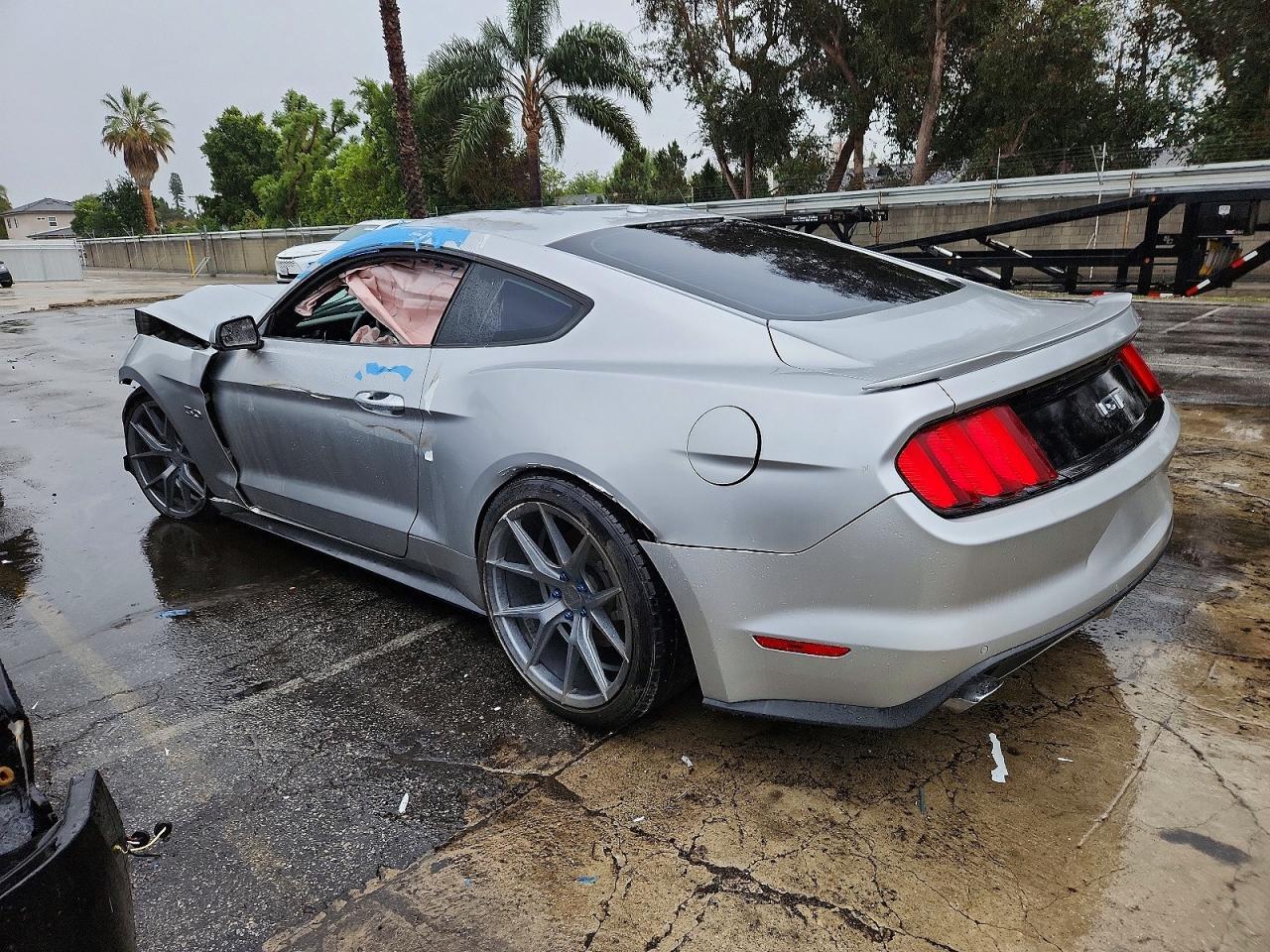 2016 Ford Mustang Gt - Фото 2