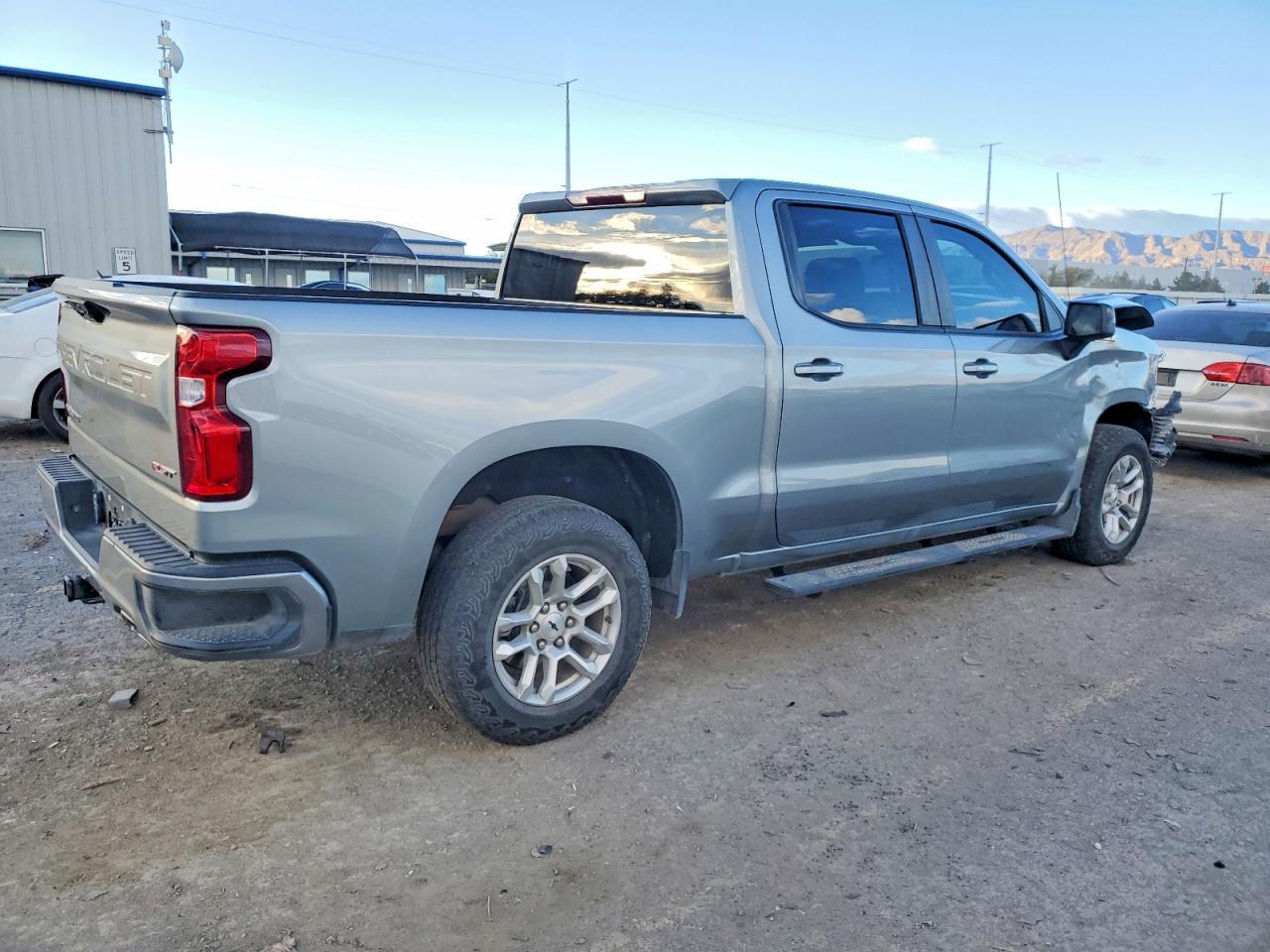 2023 Chevrolet Silverado K1500 Rst - Image 3