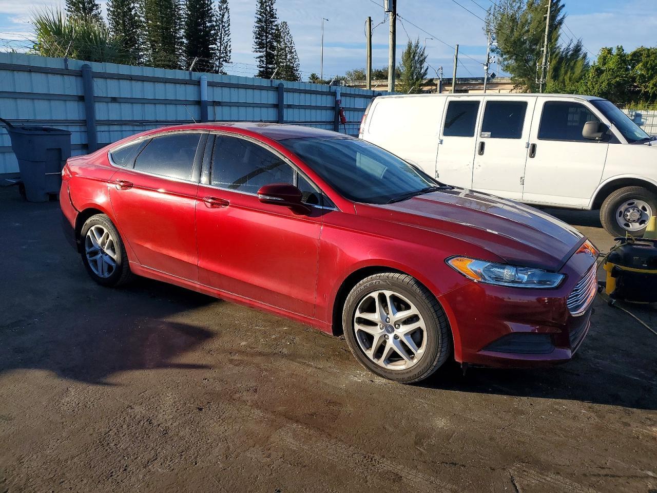 2016 Ford Fusion Se - Фото 4