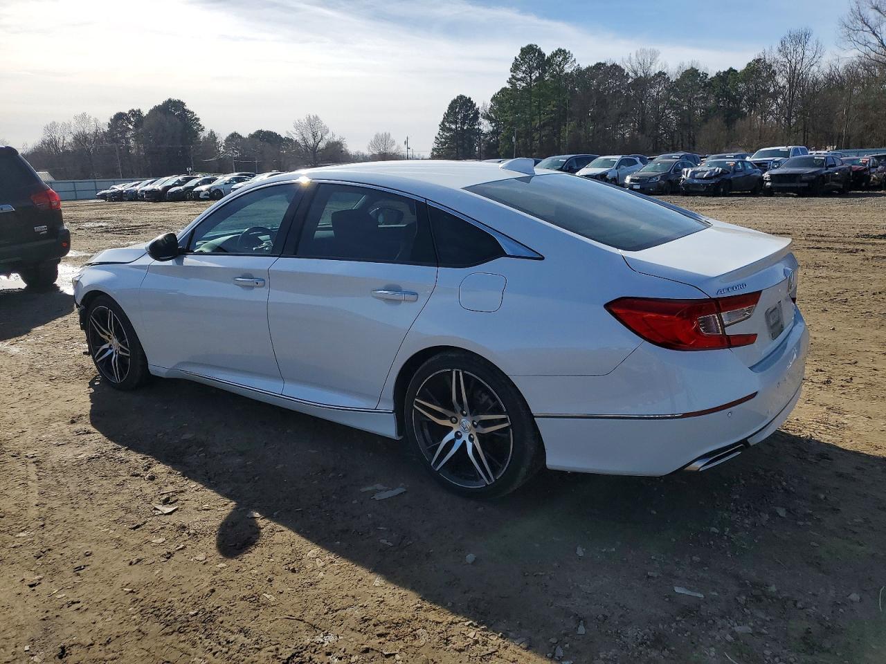 2022 Honda Accord Touring - Фото 2