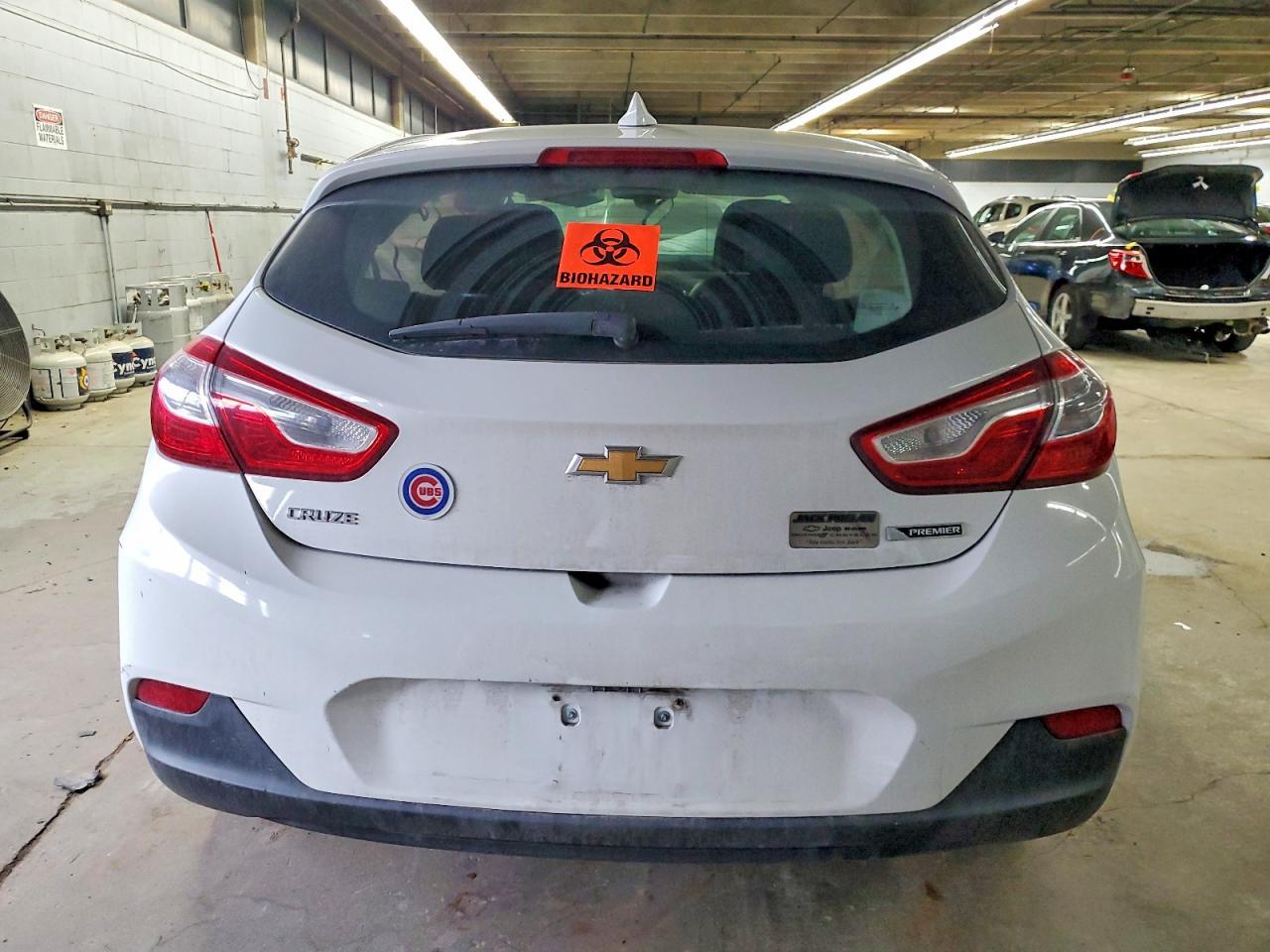 2017 Chevrolet Cruze Premier - Фото 6