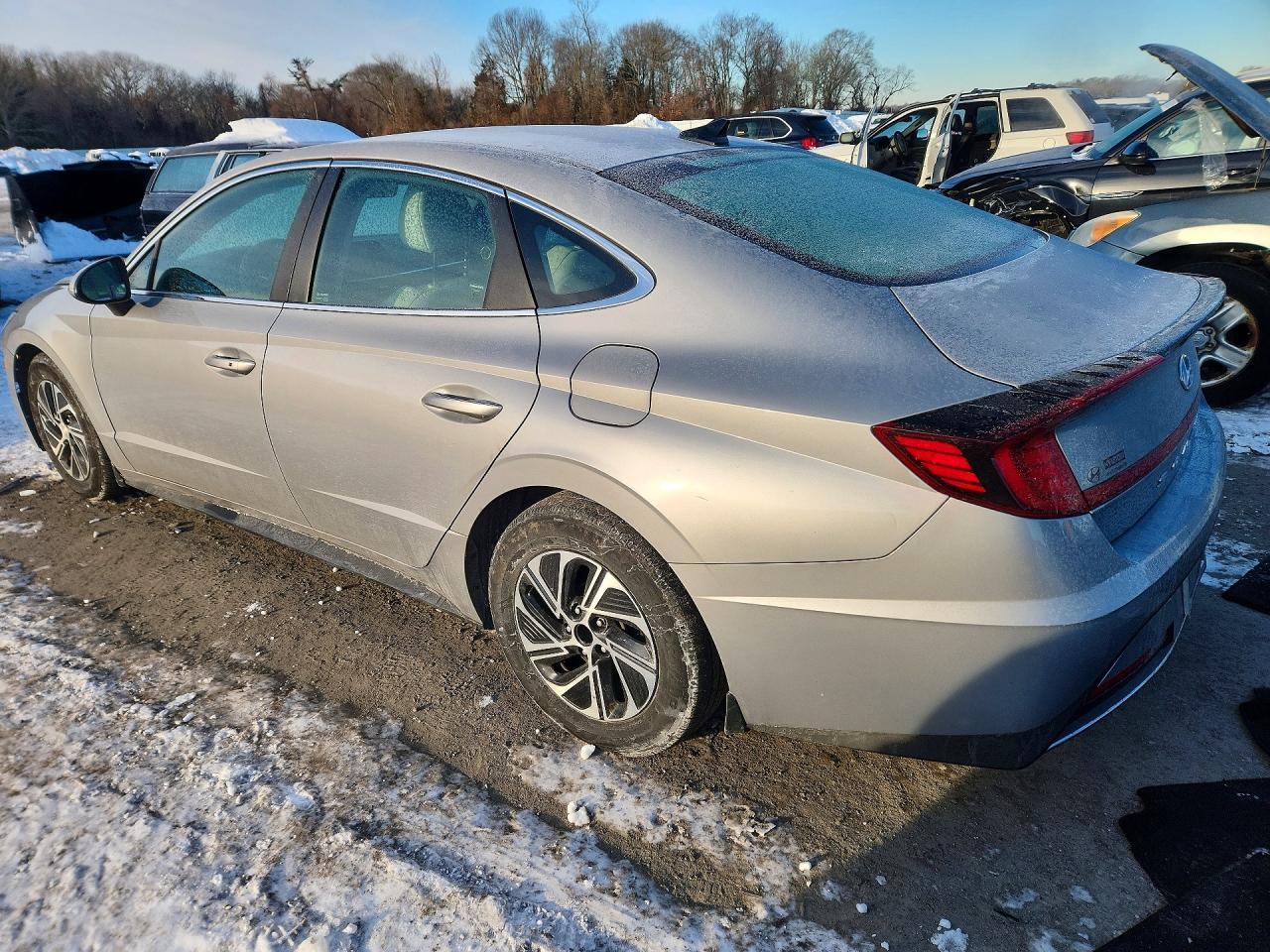 2023 Hyundai Sonata Hybrid - Фото 2