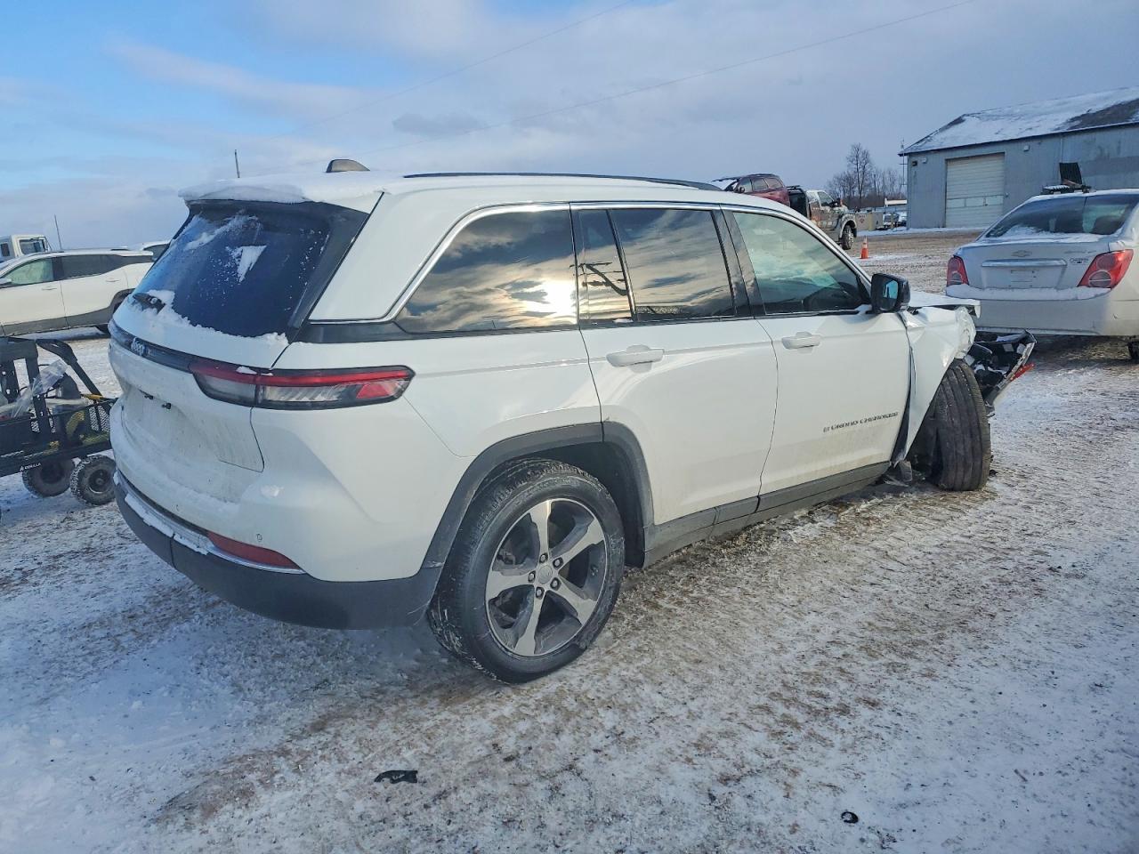2025 Jeep Grand Cherokee 4Xe - Фото 3