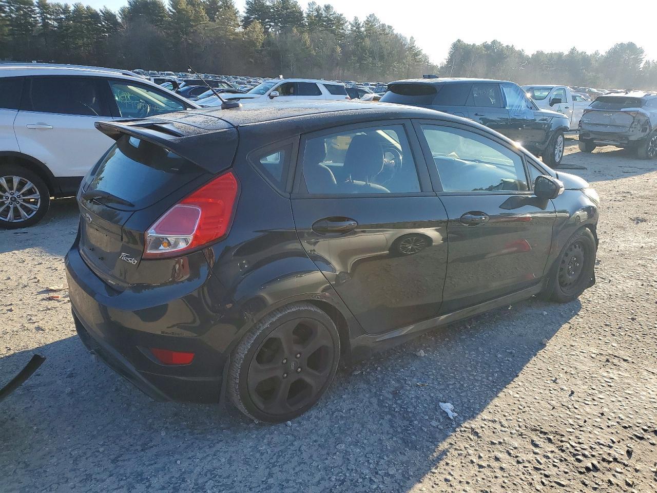 2014 Ford Fiesta - Фото 3