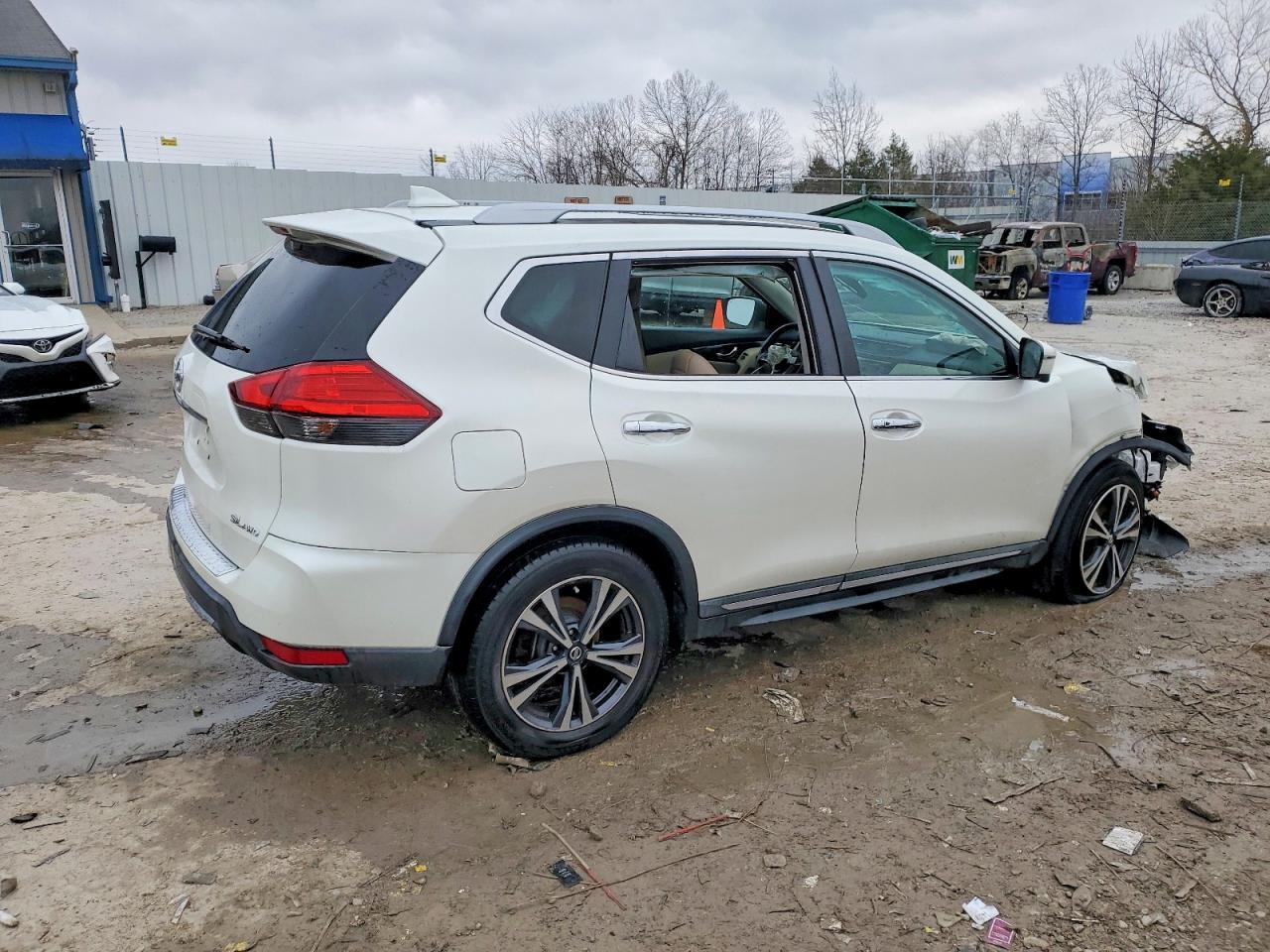 2017 Nissan Rogue Sl - Image 3