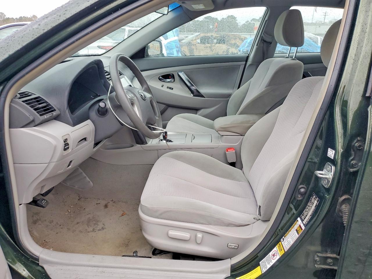 2010 Toyota Camry Base - Фото 7