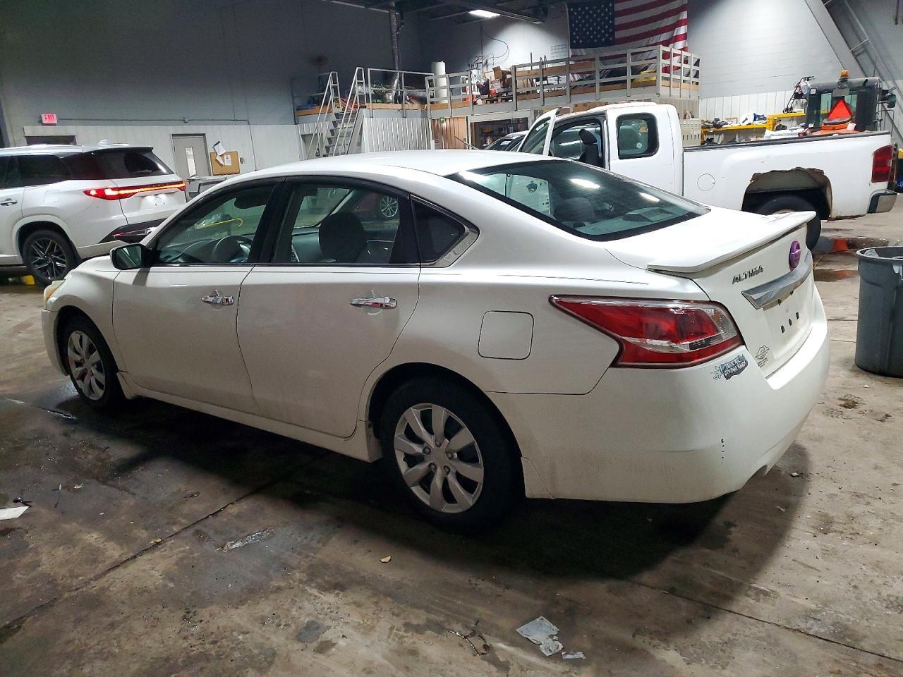 2013 Nissan Altima 2.5 - Image 2