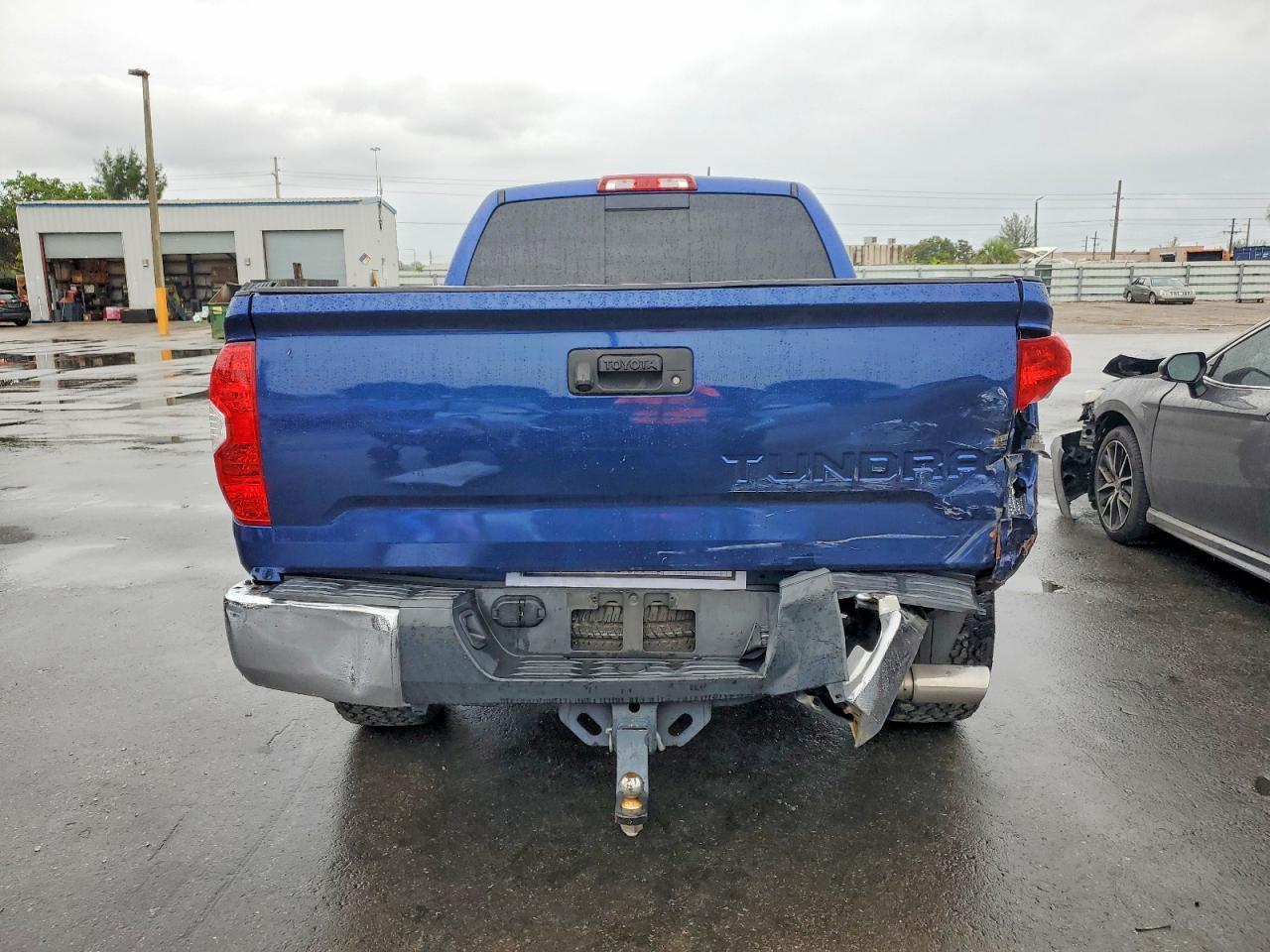 2015 Toyota Tundra Double Cab Sr - Фото 6