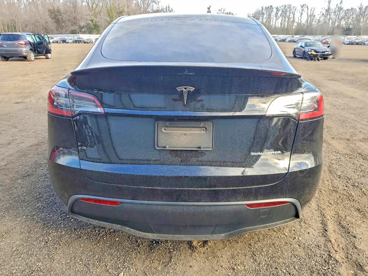 2023 Tesla Model Y - Фото 6