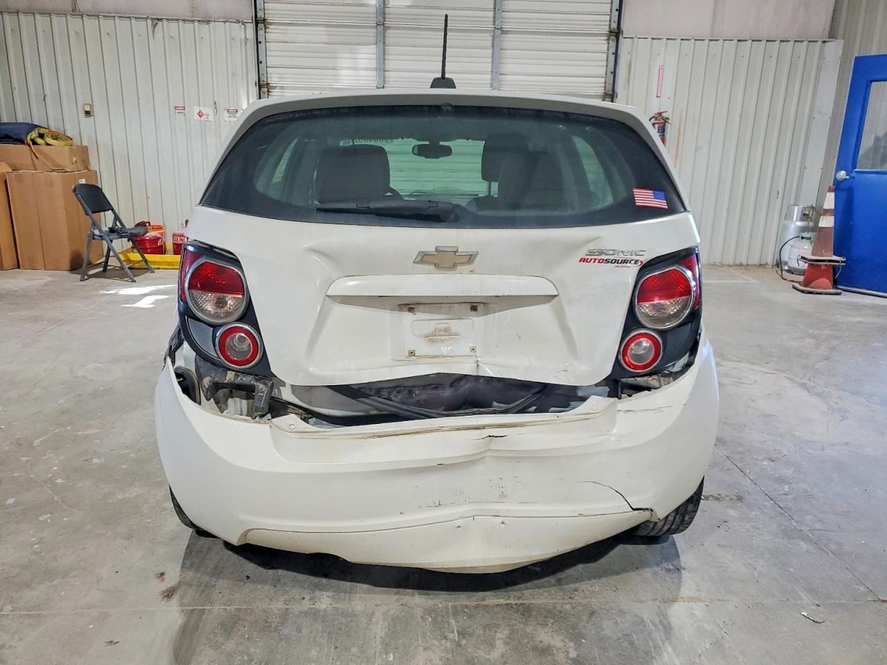 2016 Chevrolet Sonic Ls - Image 6