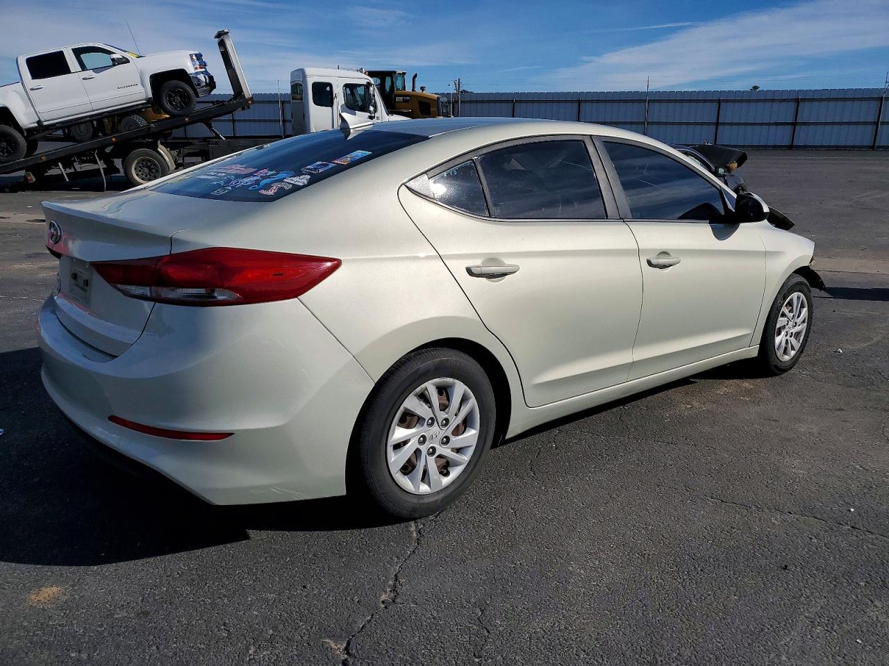 2017 Hyundai Elantra Se - Фото 3
