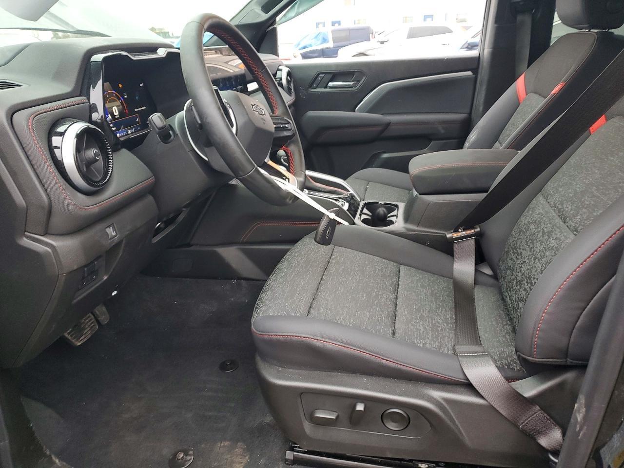2025 Chevrolet Colorado Z71 - Фото 7