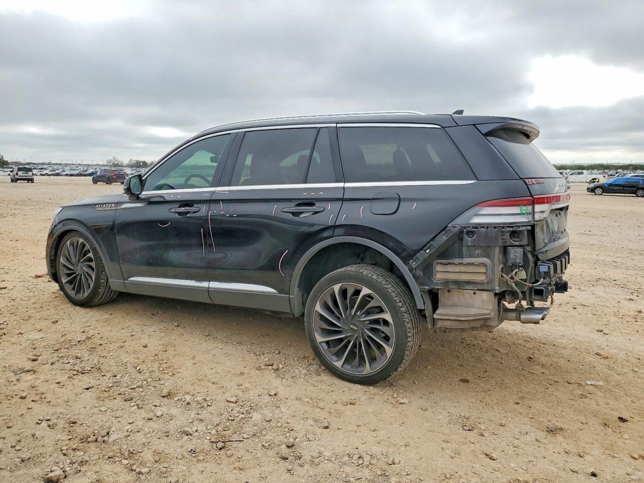 2020 Lincoln Aviator Reserve - Image 2