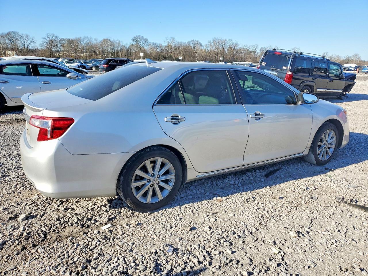 2012 Toyota Camry Hybrid - Image 3