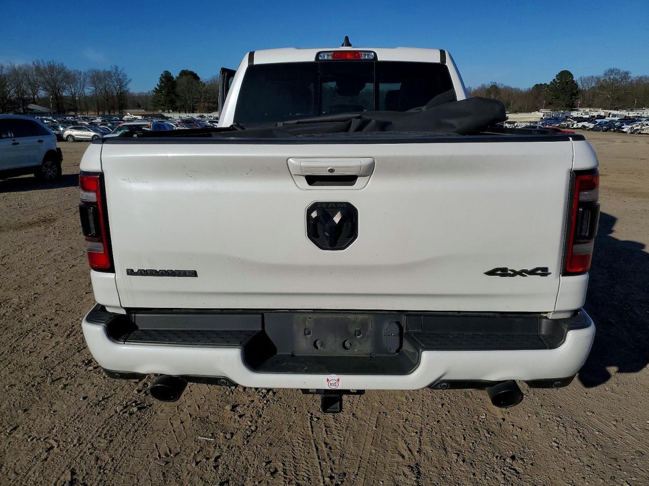 2021 Ram 1500 Laramie - Фото 6