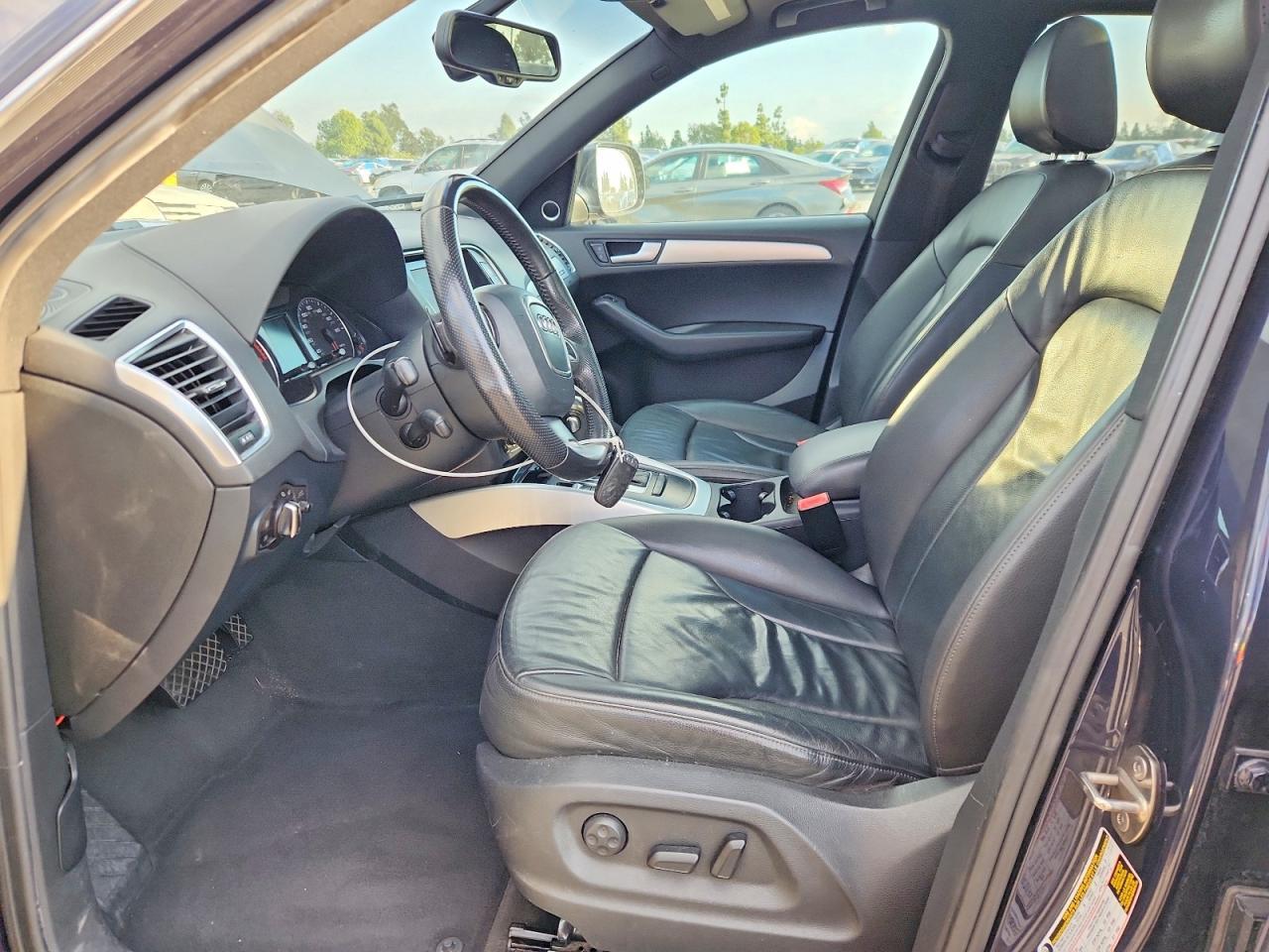 2010 Audi Q5 Premium Plus - Image 7