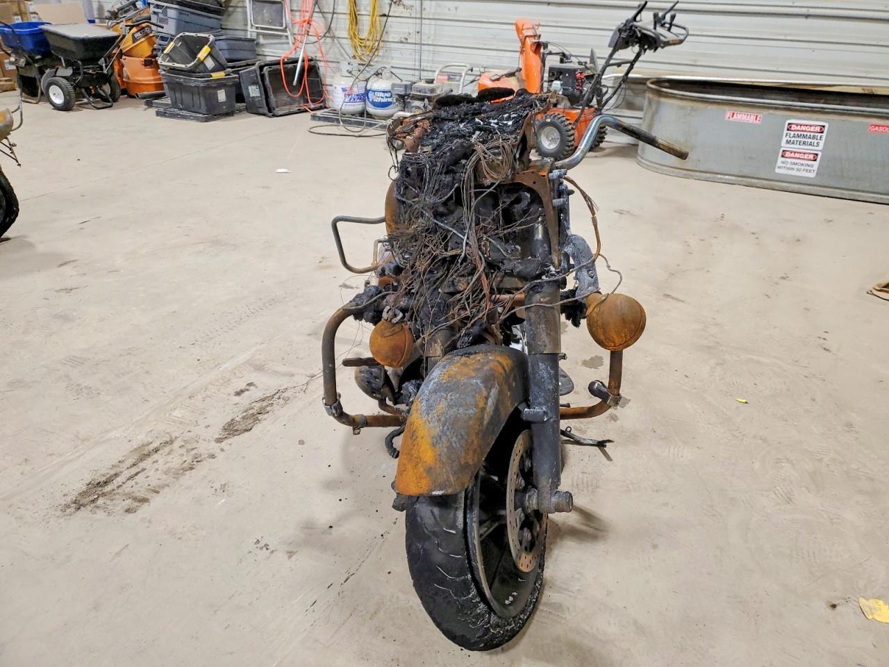 2021 Harley-Davidson Flhtk - Фото 2