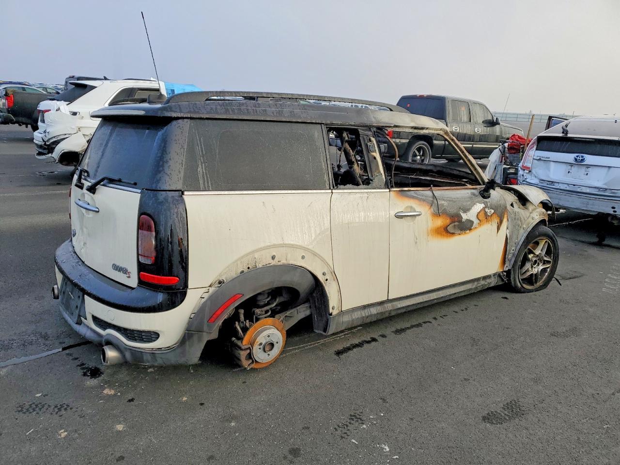 2010 Mini Cooper S Clubman - Image 3