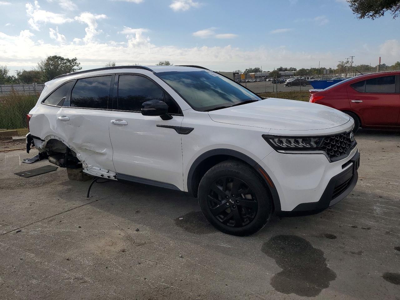 2021 Kia Sorento S - Фото 4