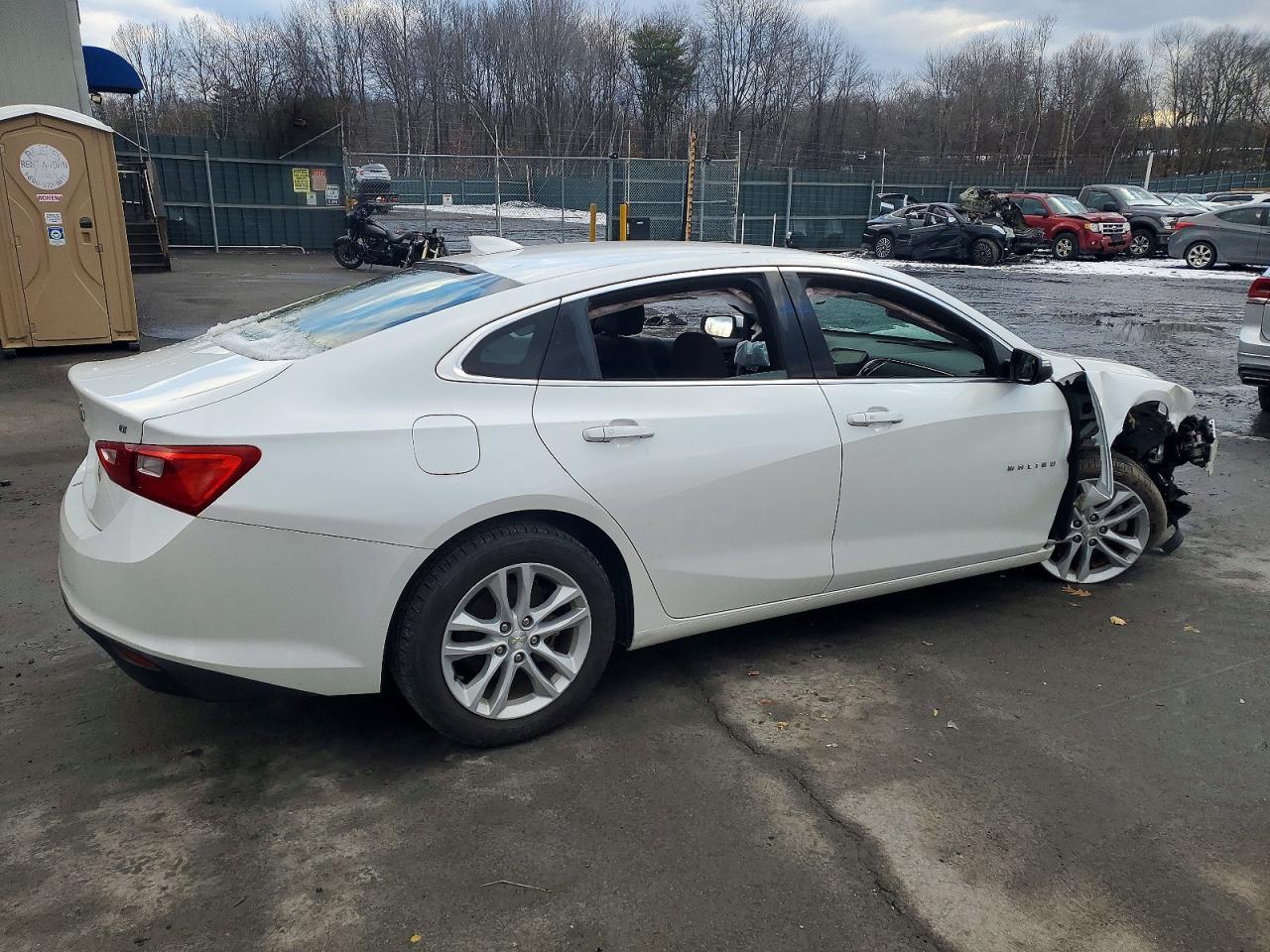 2017 Chevrolet Malibu Lt - Фото 3