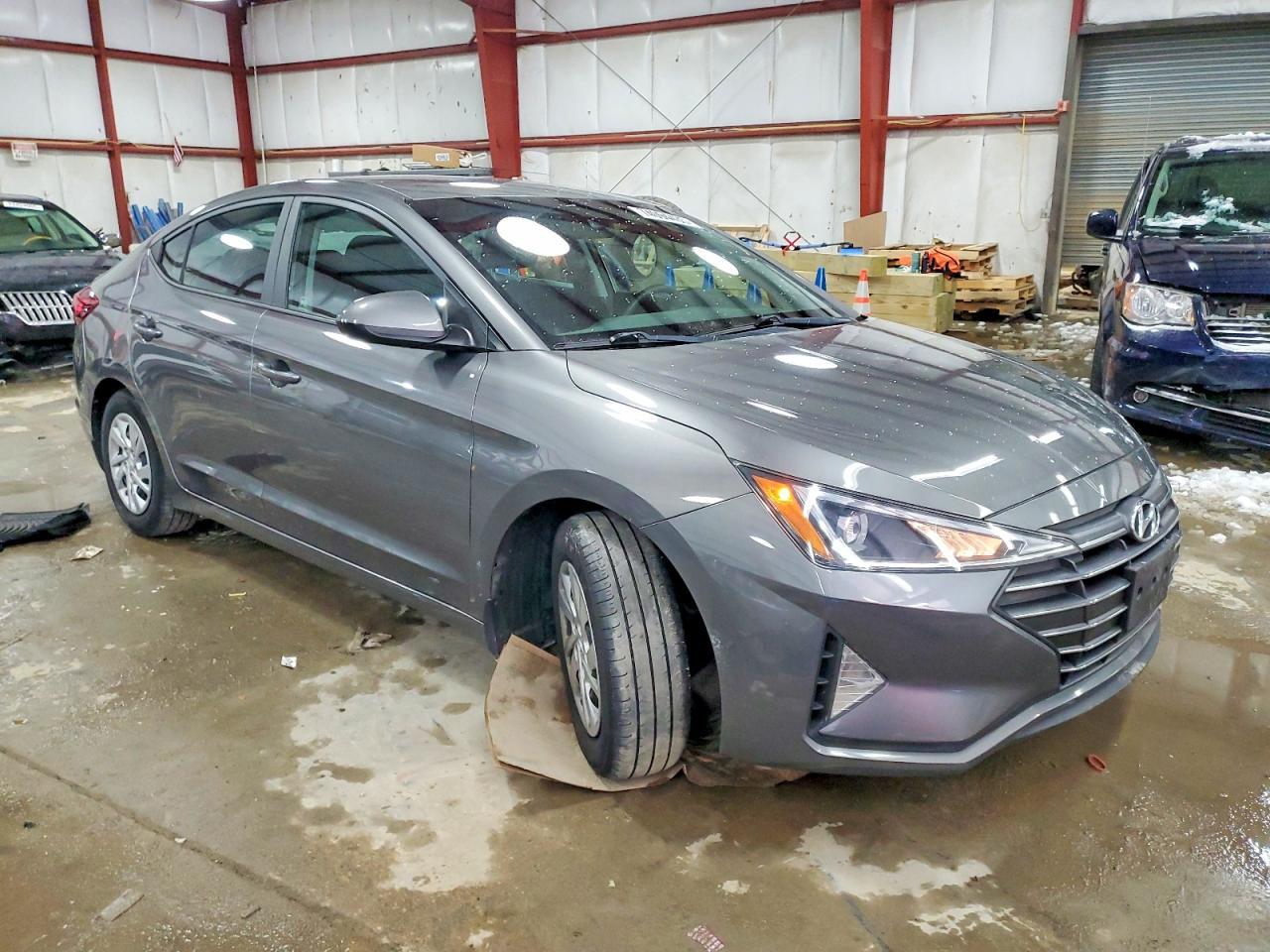2020 Hyundai Elantra Se - Фото 4